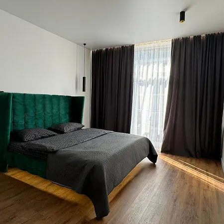 דירה Crystal L אוזהורוד