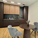 Crystal L Апартаменты